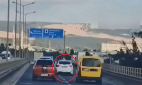 İzmir'de makas atarak ilerleyen sürücü yakalandı!
